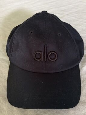 Alo Off Duty Black cap
